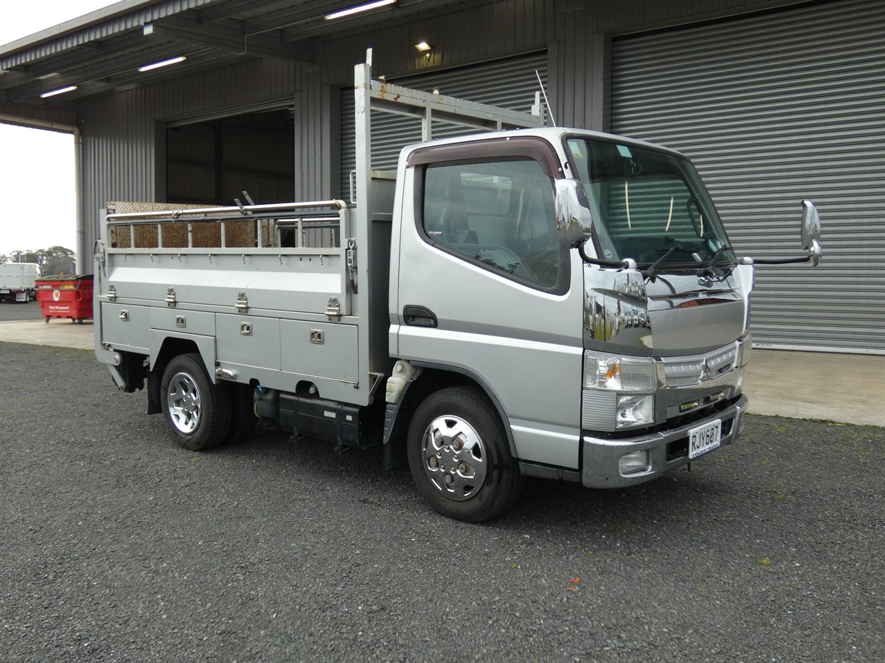 2015 Mitsubishi Canter