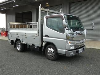 2015 Mitsubishi Canter - Thumbnail