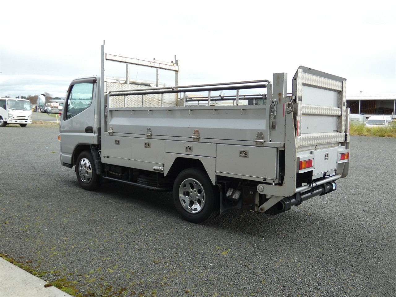 2015 Mitsubishi Canter