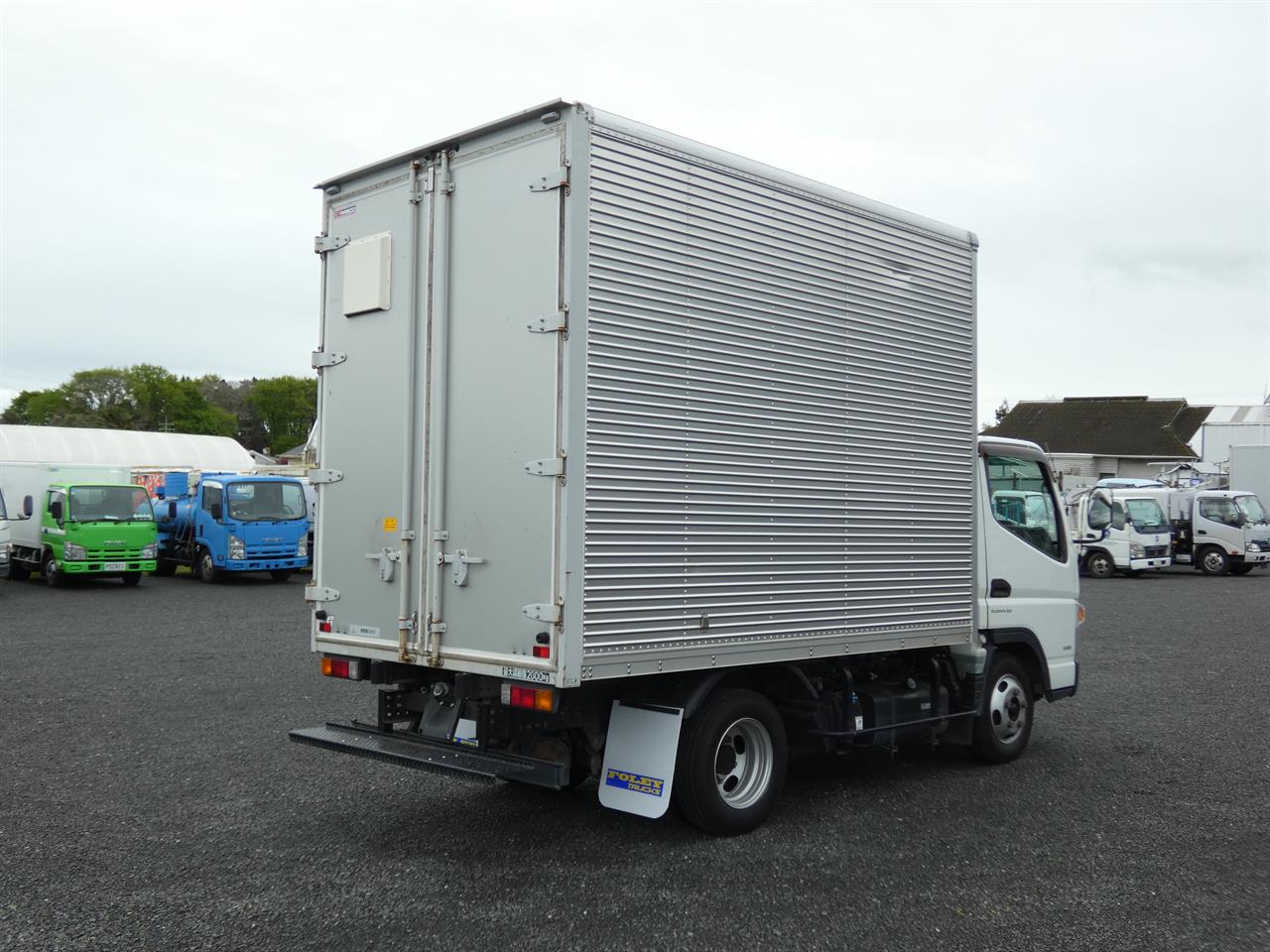 2016 Mitsubishi Canter