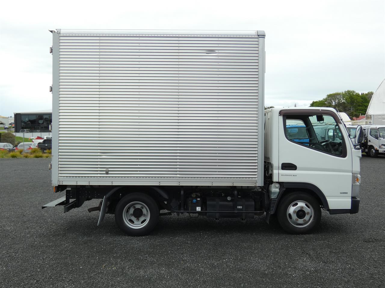 2016 Mitsubishi Canter