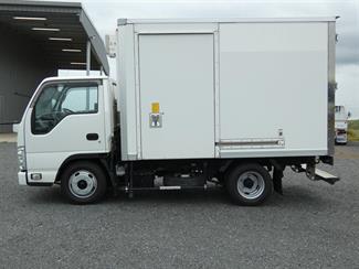 2016 ISUZU ELF - Thumbnail