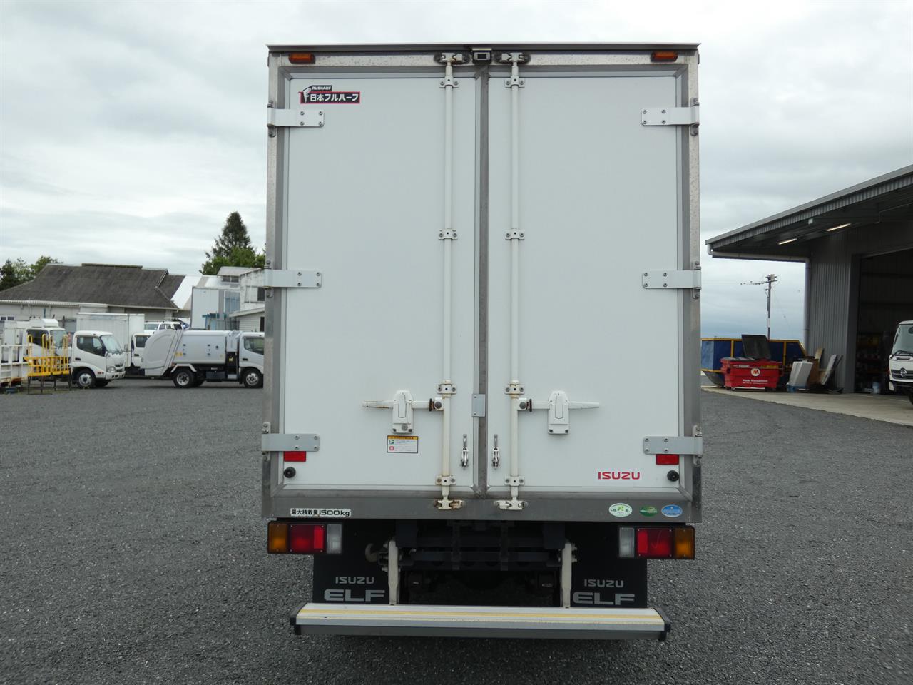 2016 ISUZU ELF