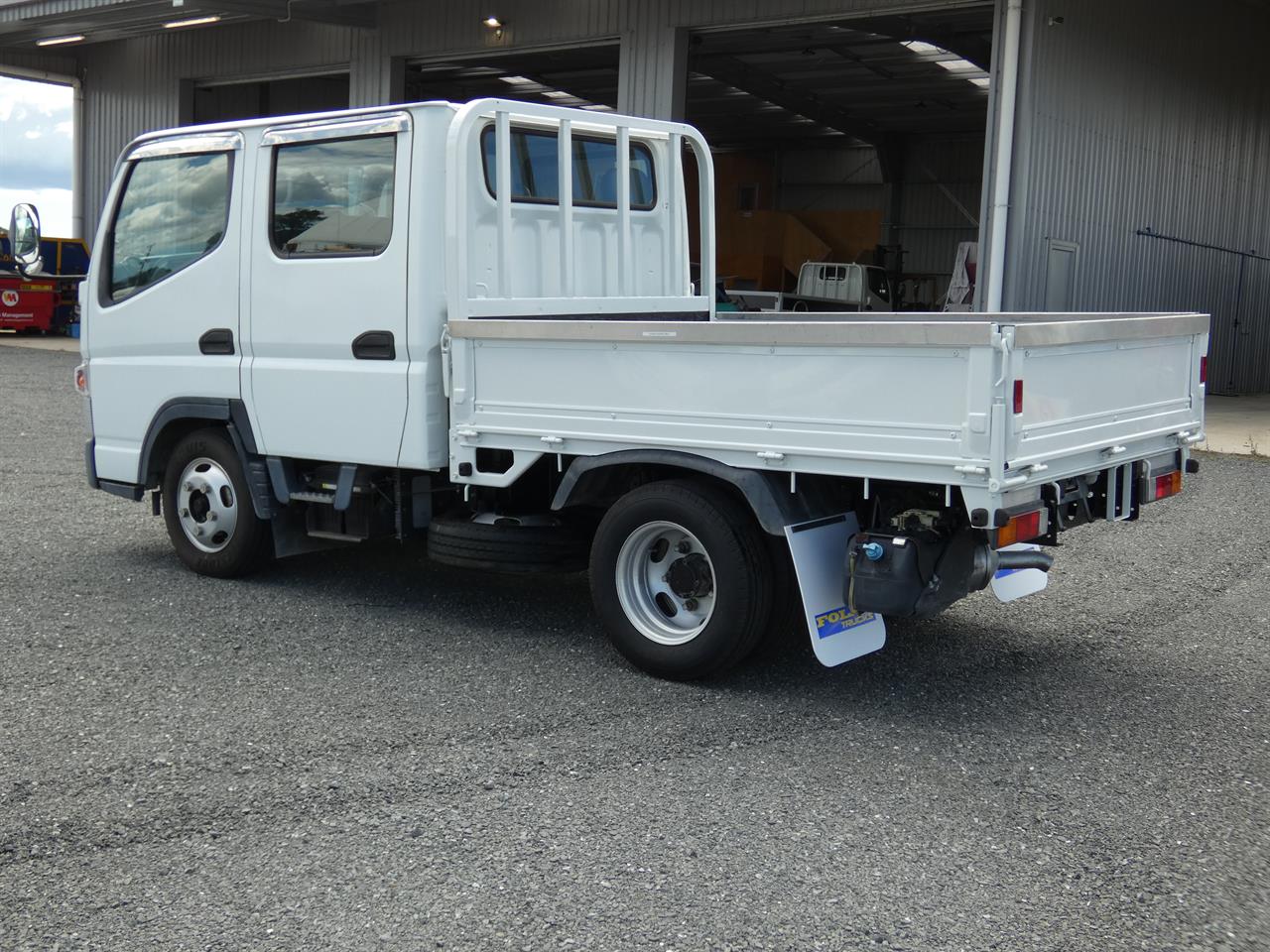 2014 Mitsubishi Canter