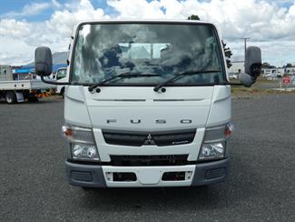 2014 Mitsubishi Canter - Thumbnail