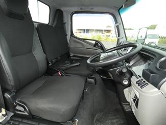 2017 Mitsubishi Canter - Thumbnail