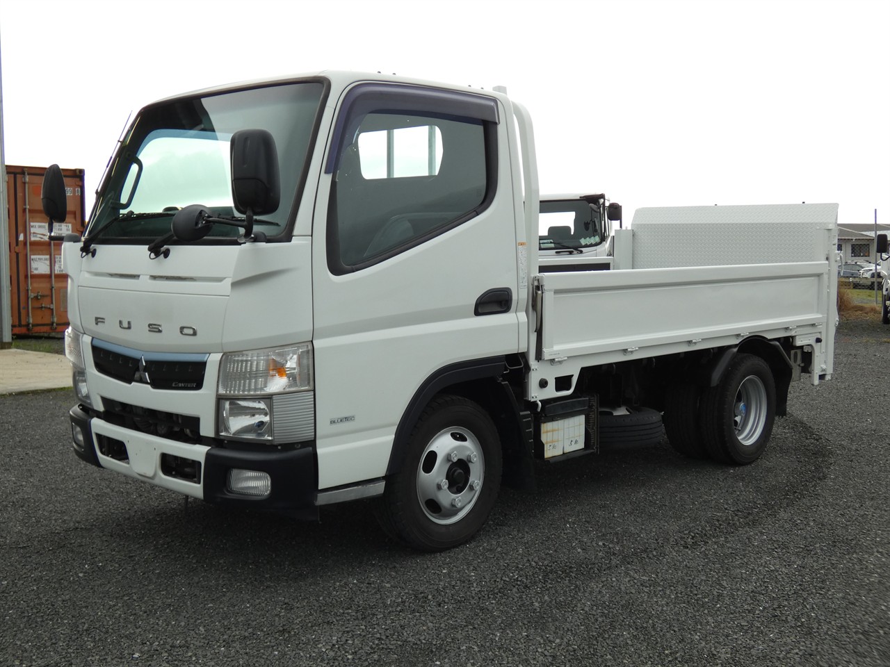 2017 Mitsubishi Canter