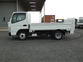 2017 Mitsubishi Canter - Thumbnail
