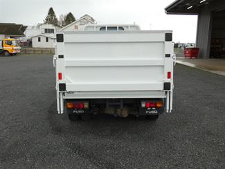 2017 Mitsubishi Canter - Thumbnail