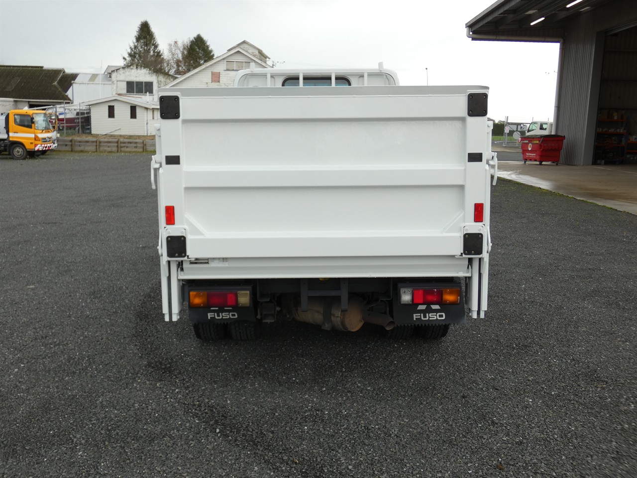 2017 Mitsubishi Canter