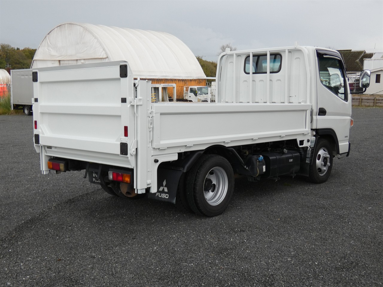 2017 Mitsubishi Canter