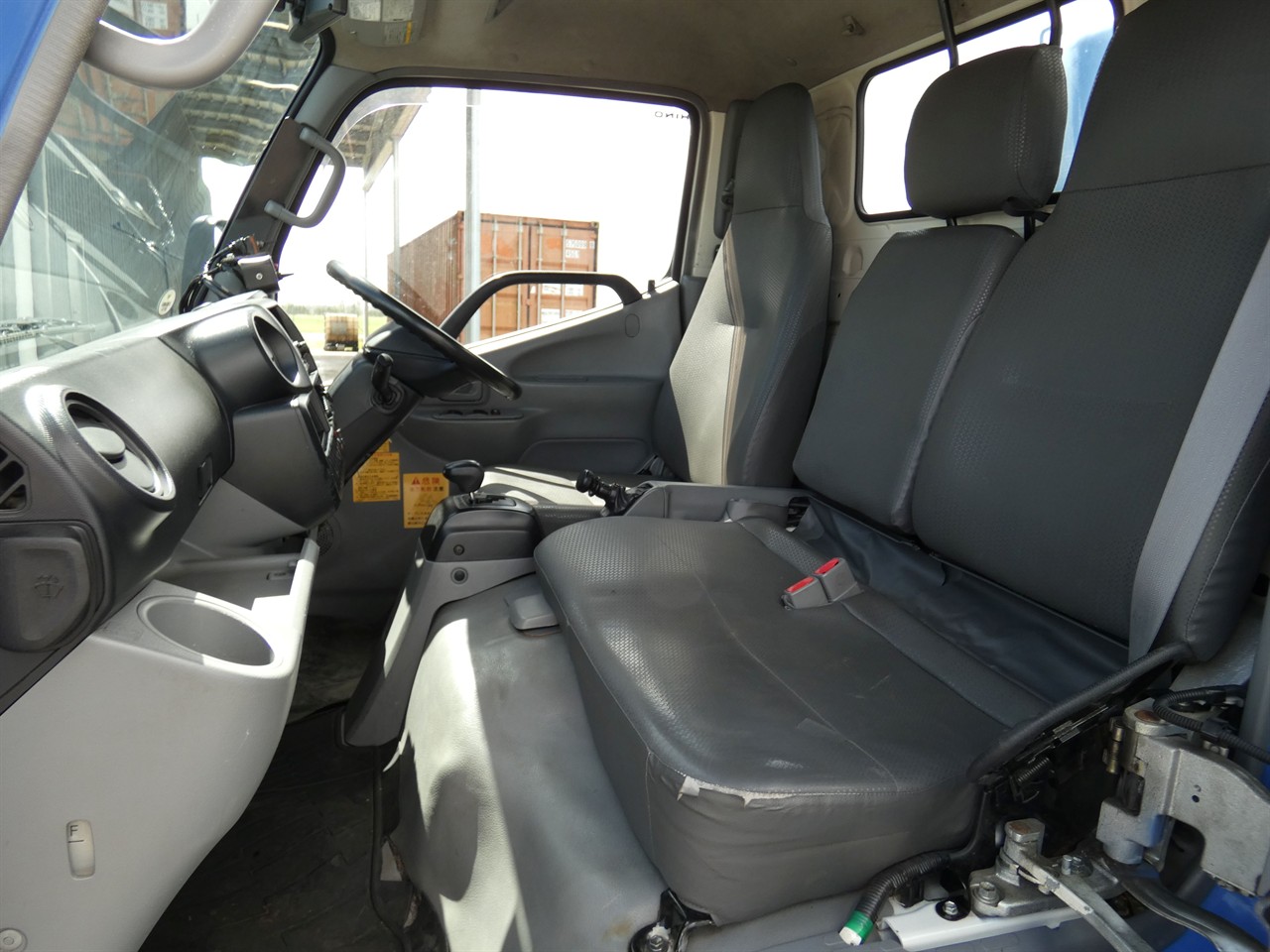 2016 Hino Dutro