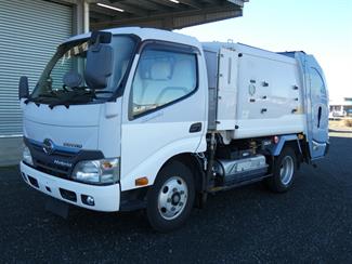2015 Hino Dutro - Thumbnail
