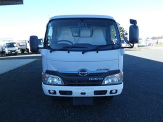 2015 Hino Dutro - Thumbnail