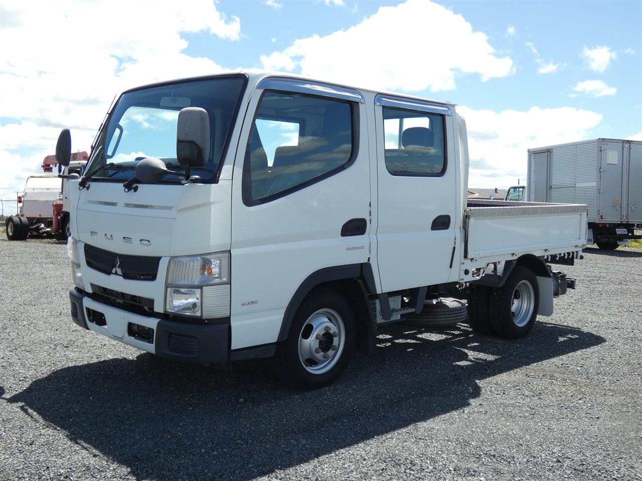 2014 Mitsubishi Canter