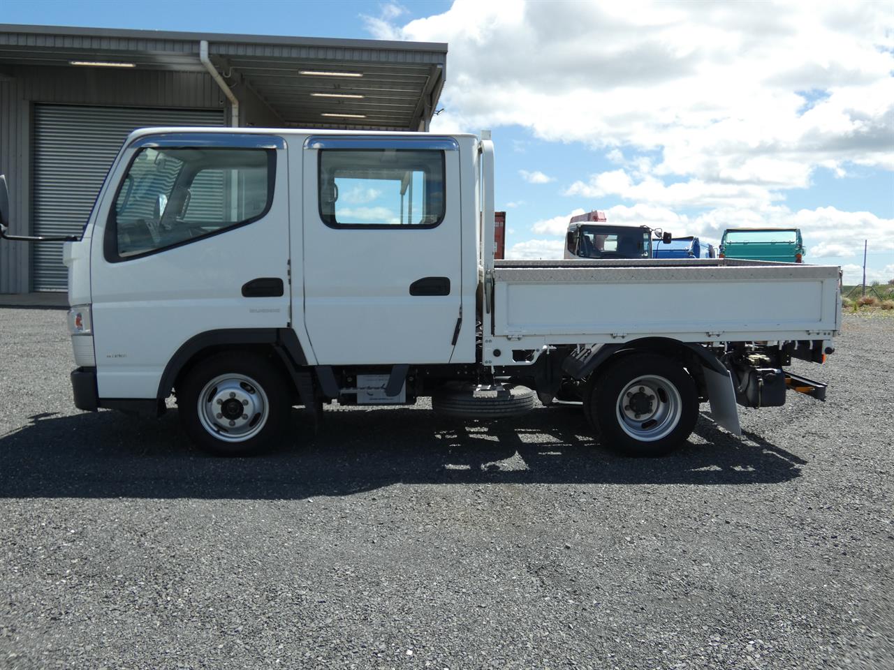 2014 Mitsubishi Canter